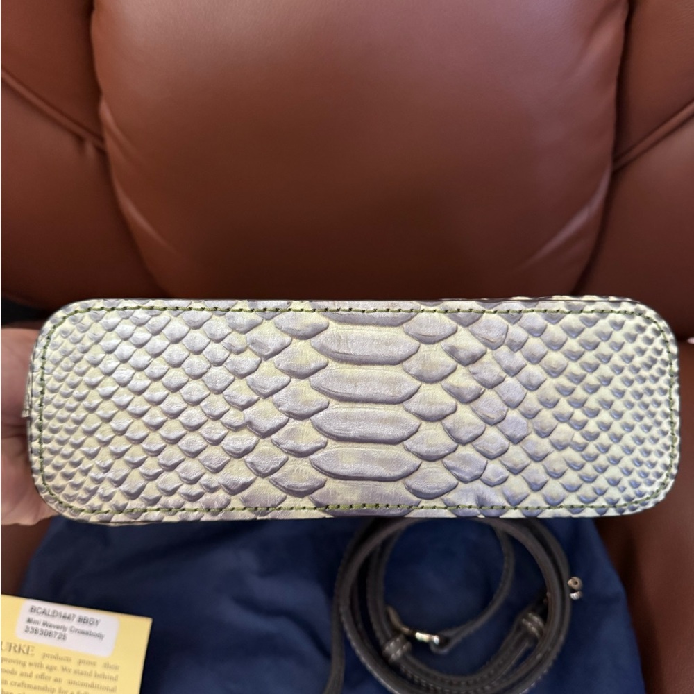 Dooney & Bourke Mini Waverly Crossbody bag in metal green - Picture 4 of 11